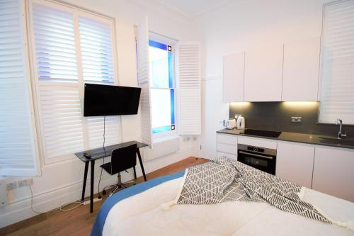 Kensington Studios - image 2