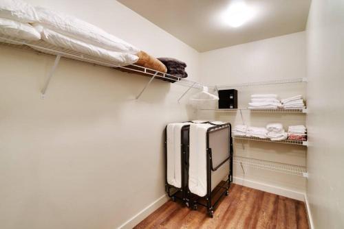 2K Top Floor Moab RedCliff Condo, POOL & HOT TUB in Moab, USA