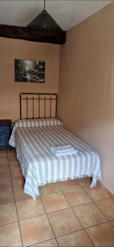 1 twin bed