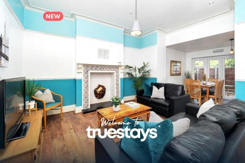 NEW Oakhill House by Truestays - 5 Bedroom House in Stoke-on-Trent - Trent Vale