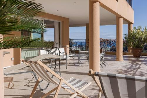 Villa Mimosa - Piscine, tennis, terrasse vue mer, clim, wifi - Location saisonnière - Mandelieu-la-Napoule