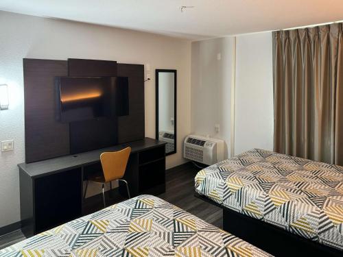 Quad room