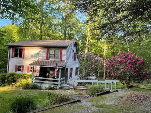 Turkey Trot Cabin OnCoopersCreek Pets ok w fee