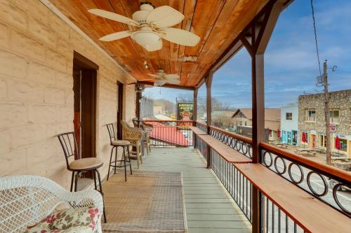 . Historic Hardy Home w/ Game Room on Main Street