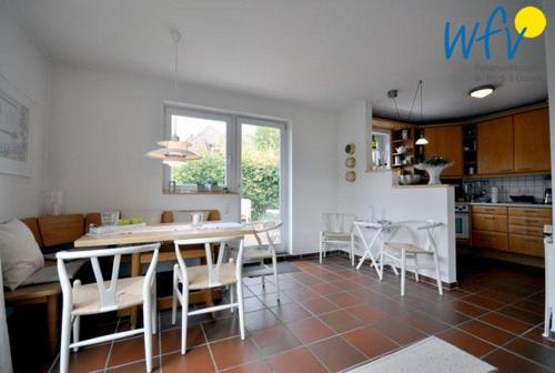 Ferienhaus Friesenblick Ferienwohnung 1 in Wangerooge, Deutschland