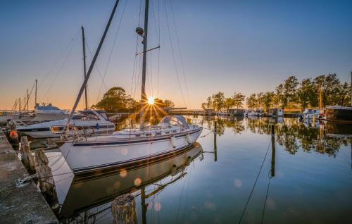 Hausboot Hafensuite De Luxe