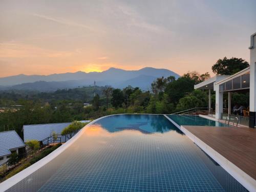 Swimming pool, Soidao Goodview Resort in Pong Nam Ron