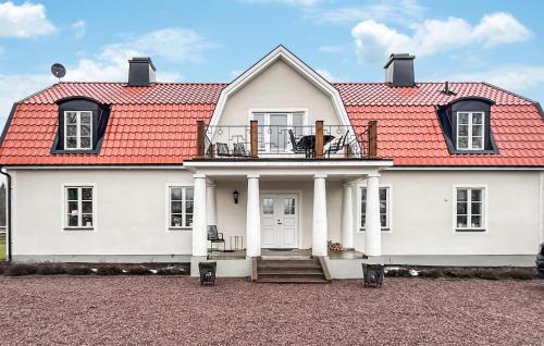 . 5 Bedroom Lovely Home In Ruda