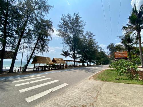 หาดทรายขาวรีสอร์ท หาดทรายขาวรีสอร์ท