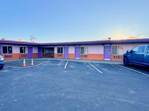 Rodeway Inn - image 33
