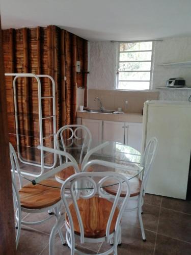 Kitchen, Cabana rural con piscina in Atardeceres