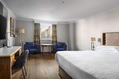 538670780 Edinburgh Marriott Hotel Holyrood