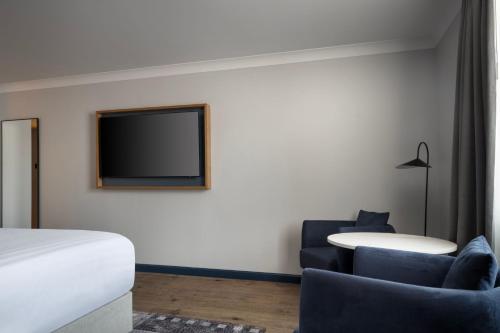 538670781 Edinburgh Marriott Hotel Holyrood