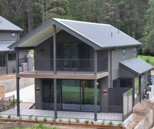 . Kangaroo Valley Golf and Country Retreat