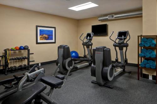 Four Points by Sheraton Peoria - image 8
