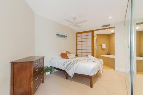 Tweed Coast (Casuarina) Resort Style 2BR Apartment by uHoliday