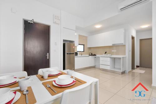 Astoria Ampang - Wooden Design 1BR