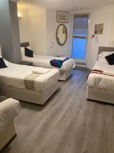 Abingdon Lodge & Suit in Ryde North West