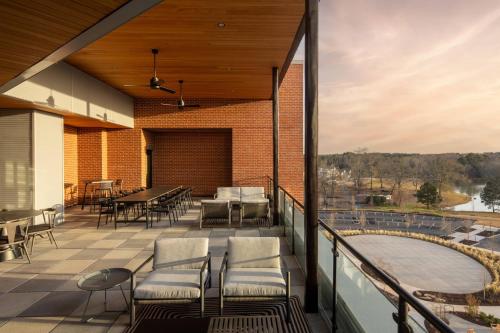 会议室/宴会厅, Trilith Guesthouse, Fayetteville, GA, A Tribute Portfolio Hotel in 阿特波罗(GA)