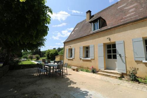 OREE DU CHATEAU : maison de charme avec piscine chauffée dans Beynac