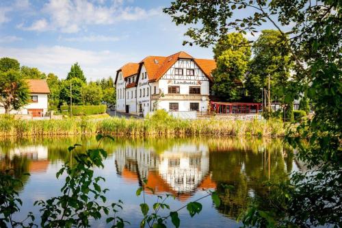 Landhotel & Reiterhof Schumann - Hotel - Triptis