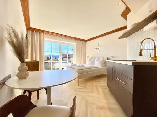 Apartment mit Balkon & Bergblick I Hund in Füssen, Deutschland