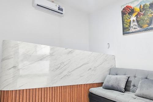 Lobby, Hotel Buana Express RedPartner in Bojonegoro City