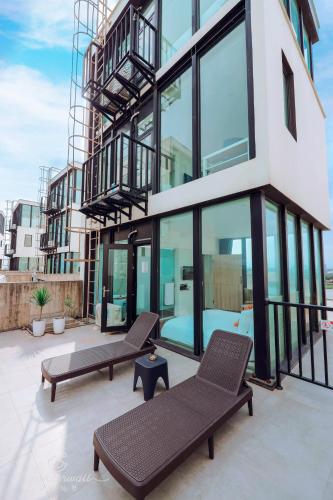 Surrounding environment, Wonderwall in Wujie Township