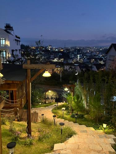 Chiburo Home Da Lat - 정원