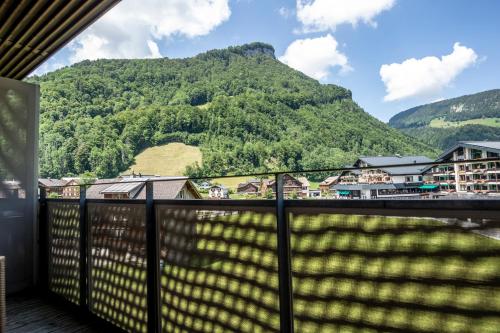 Double Room with Balcony and Mountain View (West Side)
