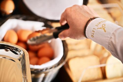 Mâncare şi băutură, Hotel Artemis in Oradea