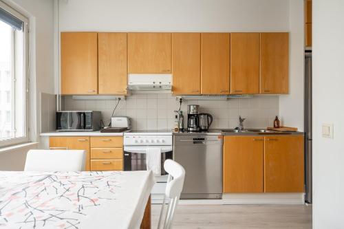 Very nice apartment, 1BR, Private Sauna, Ocean view from balcony, Helsinki (photo 10)
