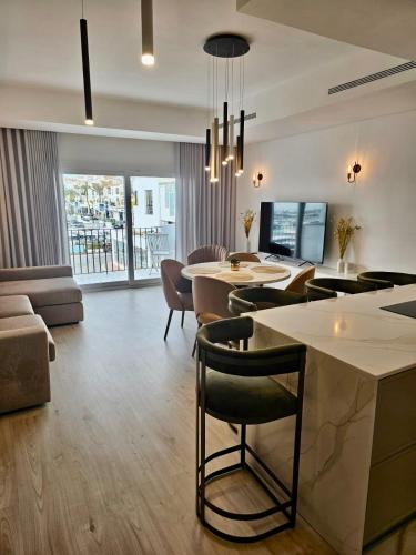 Chic Marina Gem Puerto Banus Room Type - One-Bedroom Apartment