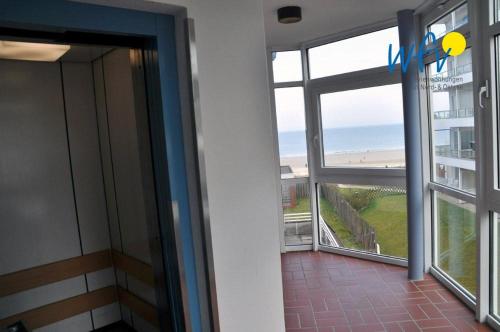 Apartment with Terrace image 2