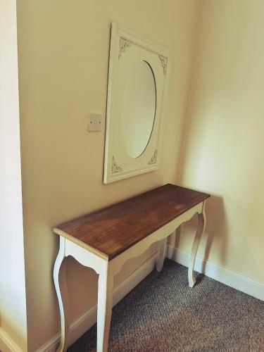 Castle View, 94-96 Friar Lane - Tap to explore photos