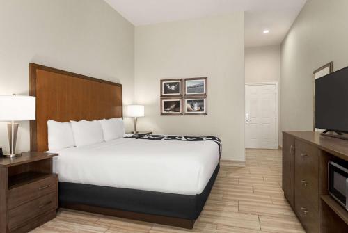 Sleeps 3
