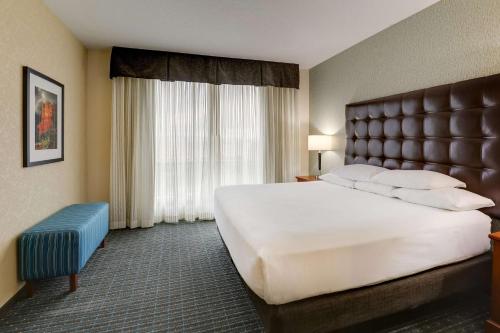 드루리 인 앤 스위트 피닉스 챈들러 패션 센터 (Drury Inn & Suites Phoenix Chandler Fashion Center)_1_image