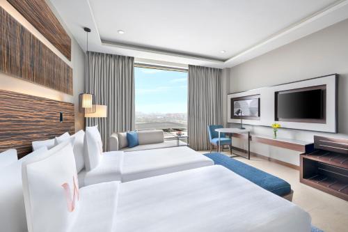 room detail thumbnail 1