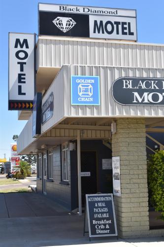 Black Diamond Motel