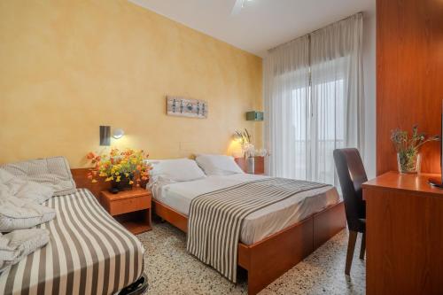 Triple Room image 2