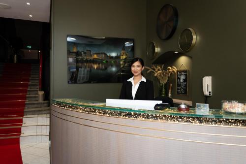 Hôtel Escurial - image 2