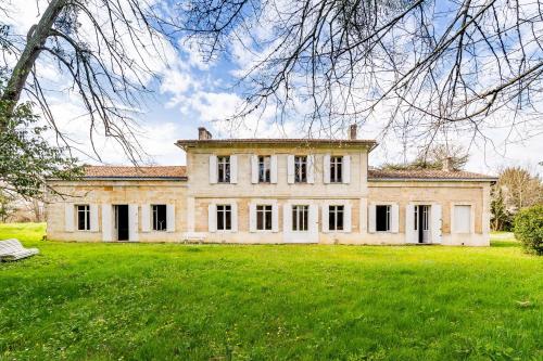 Sorbède - Charmante maison pour 13 personnes