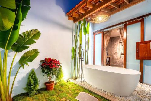 One-Bedroom Villa image 10