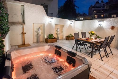 KG Acropolis Escape Spa Apartment, Ateny
