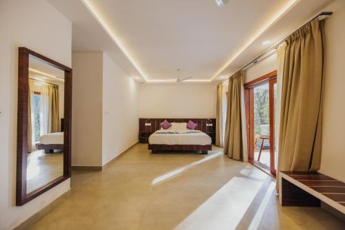 Premium Deluxe room with Common Pool  image 2