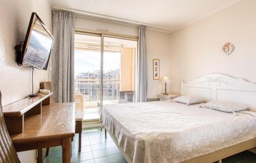 Cozy Apartment In Mandelieu-La-Napoule