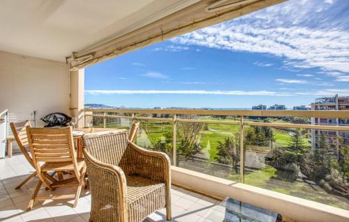 Cozy Apartment In Mandelieu-La-Napoule