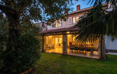 A szálláshely kívülről, Villa Duga in Spadici