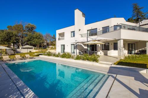 Villa Ma Maison by EL-PI TOURS in Milcetici