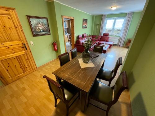 Hotel garni SEESCHLÖSSCHEN 2